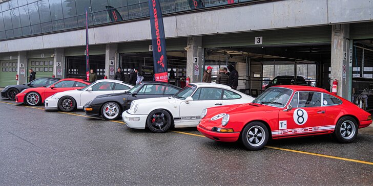 Jazda na pretekárskom okruhu SLOVAKIA RING alebo AUTOMOTODROM BRNO v jednom zo 6 legendárnych vozidiel Porsche