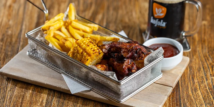 Hody u Plnofúza: Burger, tatarák alebo BBQ krídla s pivom či kofolou