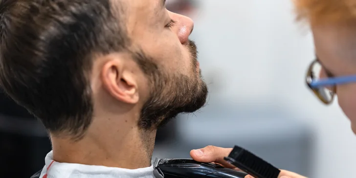 Detský aj pánsky strih strojčekom alebo nožničkami či úprava brady v pánskom kaderníctve Salvatore