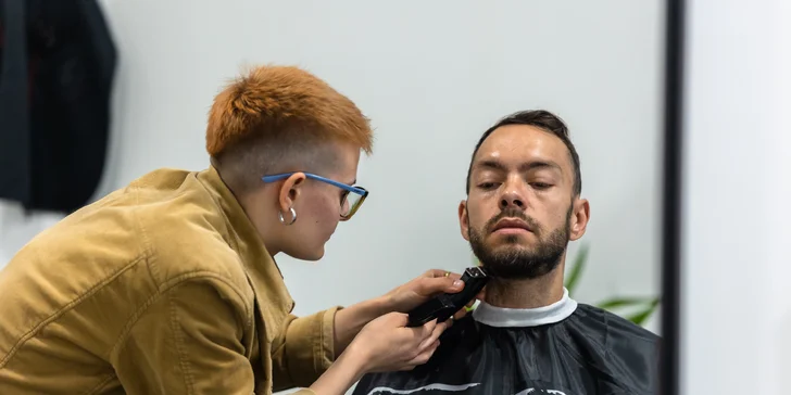 Detský aj pánsky strih strojčekom alebo nožničkami či úprava brady v pánskom kaderníctve Salvatore