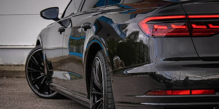 Dupnite na to! Jazda na AUDI A8 s 340 koňmi pod kapotou