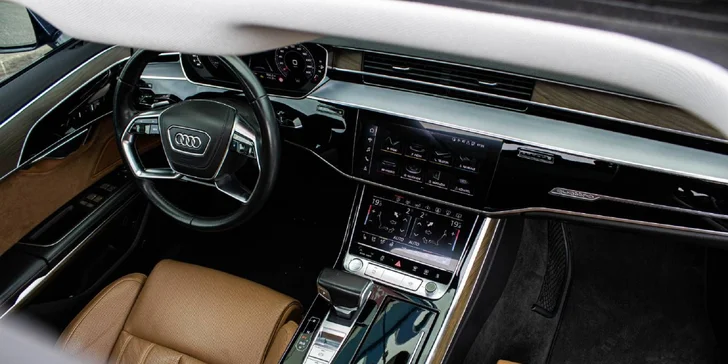 Dupnite na to! Jazda na AUDI A8 s 340 koňmi pod kapotou