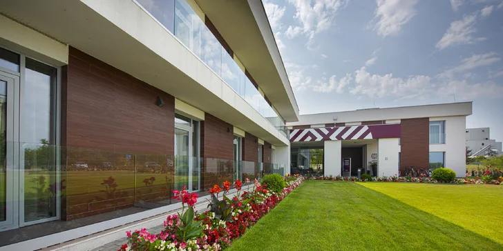 Praktický 4* hotel v Maďarsku v blízkosti diaľnice M3: strava, wellness, skvelé služby aj výhodné nákupy v M3 Outlet