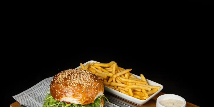 Reštaurácia Pinus: Burgre Black Angus či špeciality z Josper Grillu