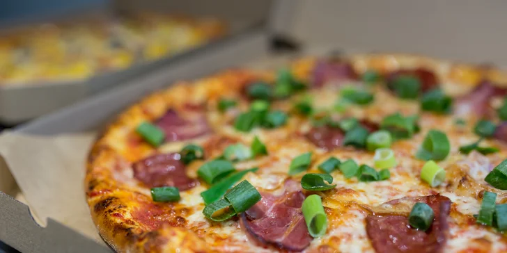 2, 3 alebo 4 pizze pečené na dreve s donáškou v rámci Košíc