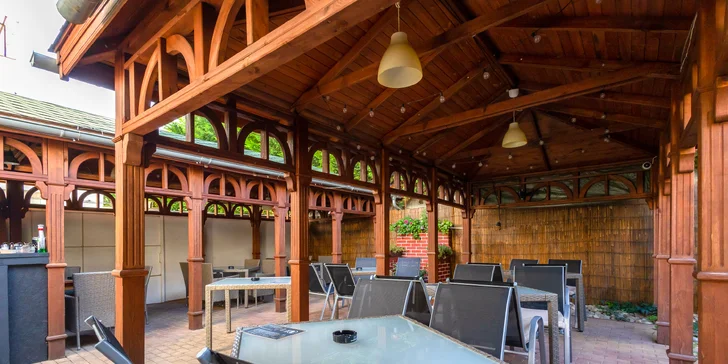 Kačacia hostina s pohárom vína pre jedného, dvoch alebo štyroch