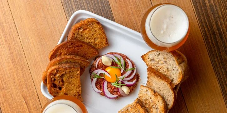 Burger, tatarák, vyprážaná misa či degustácia craftového piva