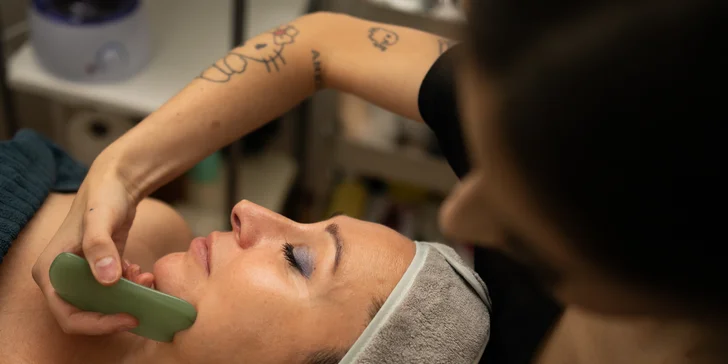 Ošetrenia pleti: Čistenie, kolagénové nite, lifting či Fit face masáž tváre