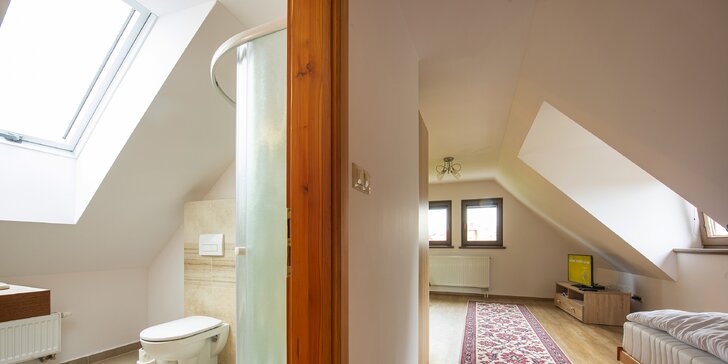 Rodinný domček na úpätí Vysokých Tatier s kapacitou 8 osôb: krásny výhľad na hory, tri samostatné izby s kúpelňami, plné vybavenie