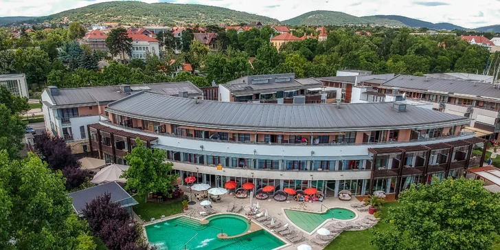 4* hotel na brehu Balatonu: polpenzia a neobmedzený vstup do wellness