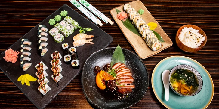 Ázijské menu s miso polievkou, kačicou a sushi alebo celý lahodný sushi set pre 2 osoby