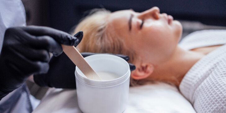 Kozmetické ošetrenia: čistenie pleti, chemický peeling alebo mezoterapia tváre