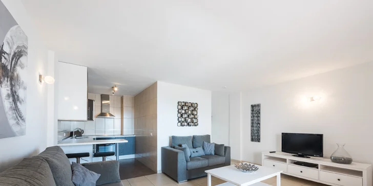 Apartmány na Tenerife: 200 m na pláž, neobmedzene bazén a vírivka