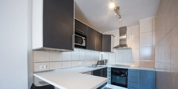 Apartmány na Tenerife: 200 m na pláž, neobmedzene bazén a vírivka