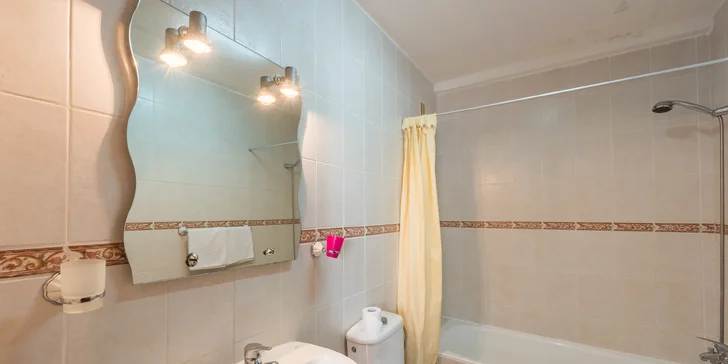 Apartmány na Tenerife: 200 m na pláž, neobmedzene bazén a vírivka