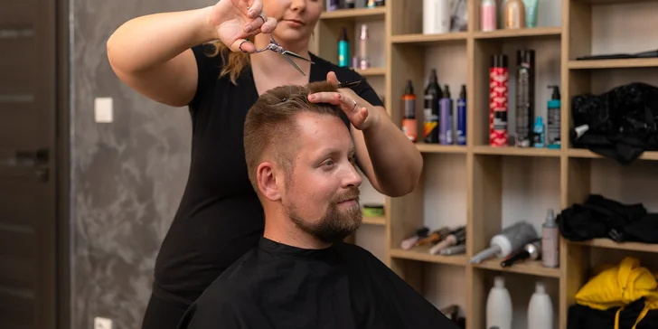 Strih pre dámy, pánov aj deti alebo farbenie s regeneračnou kúrou