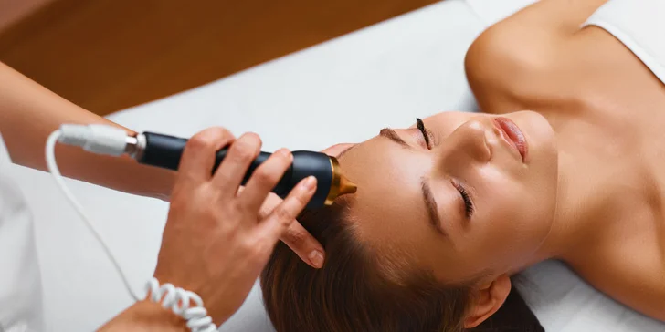 Hĺbkové revitalizačné ošetrenie pleti s diagnostikou