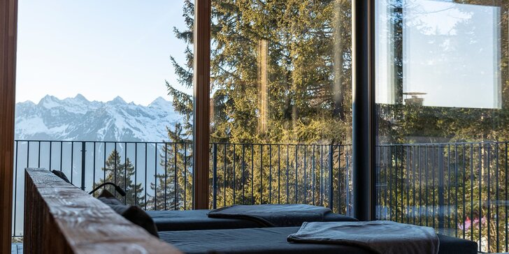 Zimná dovolenka v južnom Tirolsku: 10 km od kúpeľného mesta Merano, polpenzia, wellness aj lyže