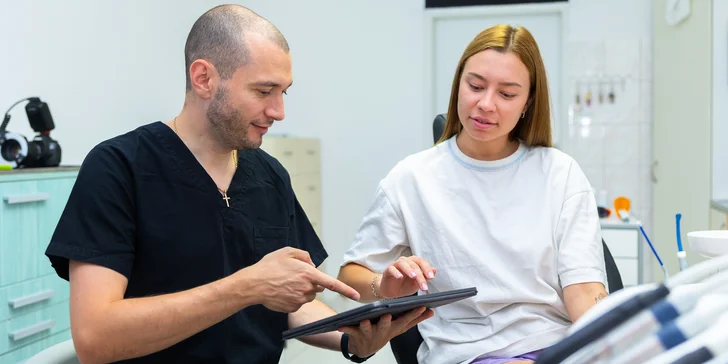 Dentálna hygiena s pieskovaním pre dospelých aj deti do 15 rokov