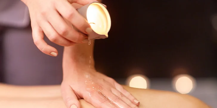 Masáže vo Fit House: Exkluzívna masáž aromatickým voskom alebo relaxačná masáž