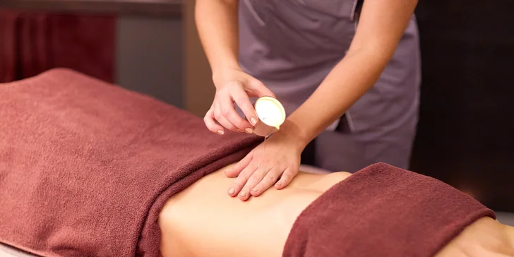 Masáže vo Fit House: Exkluzívna masáž aromatickým voskom alebo relaxačná masáž