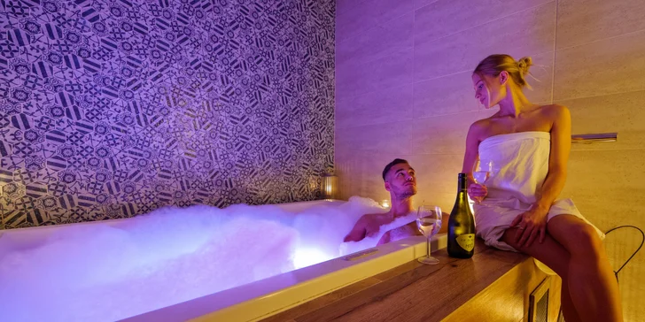 Vstupy do sáun alebo privátny vírivý kúpeľ v SOHO1