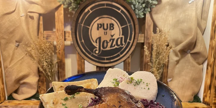 Originálne kačacie hody: Pečené kačacie stehno s prílohami a vínom, kačací burger alebo plnené lokše