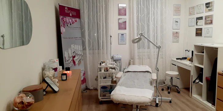 Masáž hlavy, očného okolia alebo relaxačné ošetrenie tváre