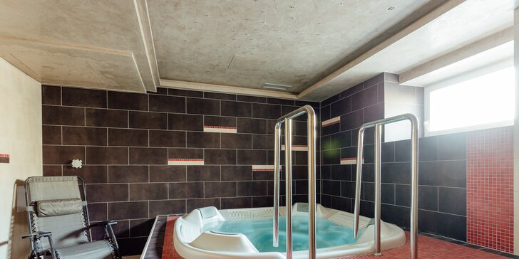 Relaxačný pobyt v Kúpeľoch Lúčky s procedúrami, vstupom do vonkajších bazénov aj plnou penziou