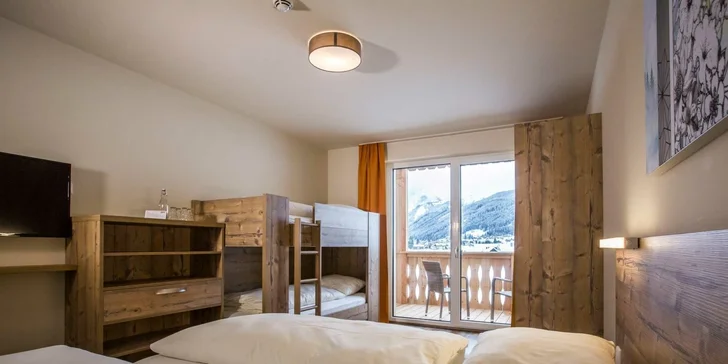 Dovolenka v Alpách: moderný horský hotel COOEE alpin Hotel Dachstein s raňajkami či polpenziou a saunami