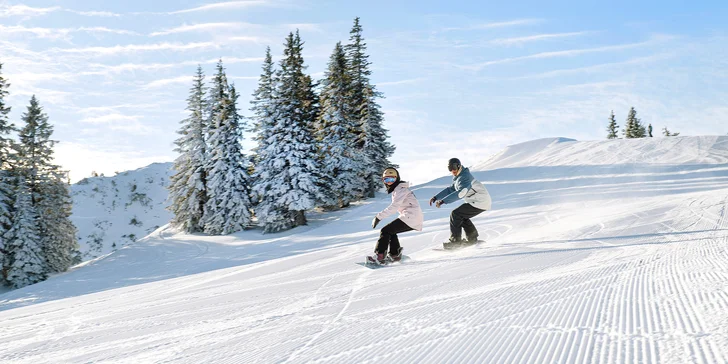 Dovolenka v Alpách: moderný horský hotel COOEE alpin Hotel Dachstein s raňajkami či polpenziou a saunami