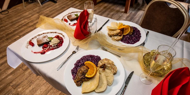 Romantika pre dvoch: Kačacie hody s dezertom a Proseccom