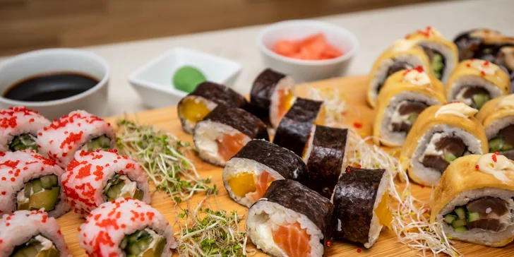Špeciálny silvestrovský sushi set, 40 kúskov a fľaša sektu