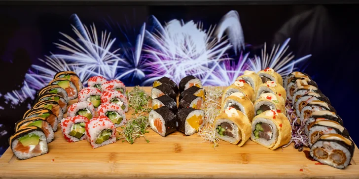 Špeciálny silvestrovský sushi set, 40 kúskov a fľaša sektu