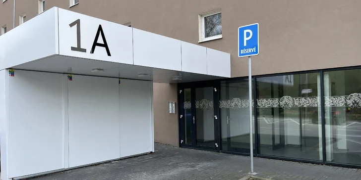 Masáže: relaxačná s bylinkovými olejmi, športová, na odbúranie stresu, liečivá bylinková, klasická či indická ShiroDhara