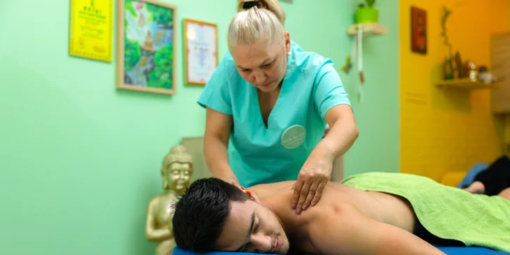 Masáže: relaxačná s bylinkovými olejmi, športová, na odbúranie stresu, liečivá bylinková, klasická či indická ShiroDhara