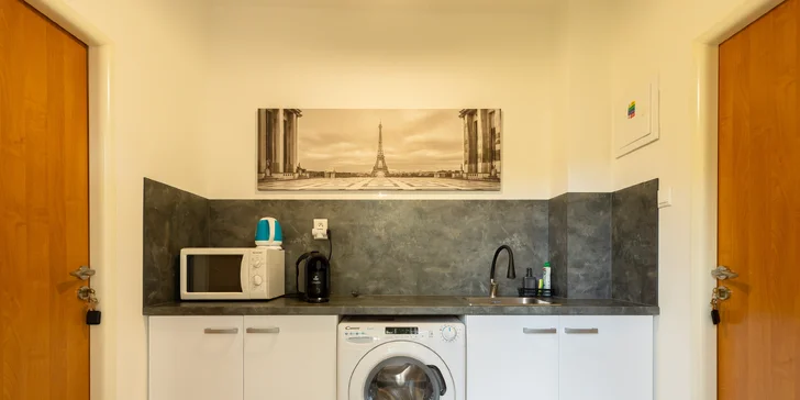 Plne zariadené apartmány neďaleko od Termálneho kúpaliska Podhájska: terasa, záhrada aj vírivka neobmedzene