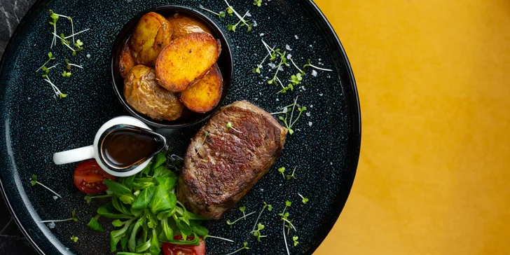 Clique v Eurovei: Šťavnatý steak z hovädzej sviečkovice s prílohami a omáčkou