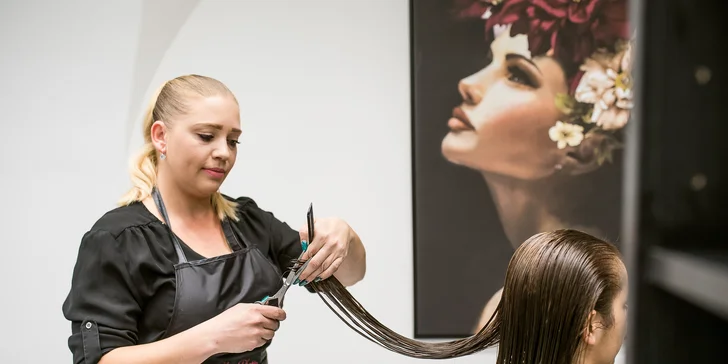 Profesionálny dámsky strih, farbenie, balayage alebo silikónová kúra