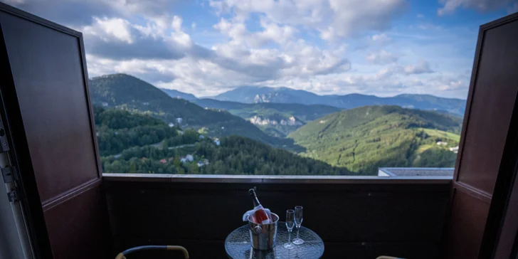 Dovolenka v rakúskych Alpách: polpenzia, neobmedzený wellness a fitness, desiata na túry