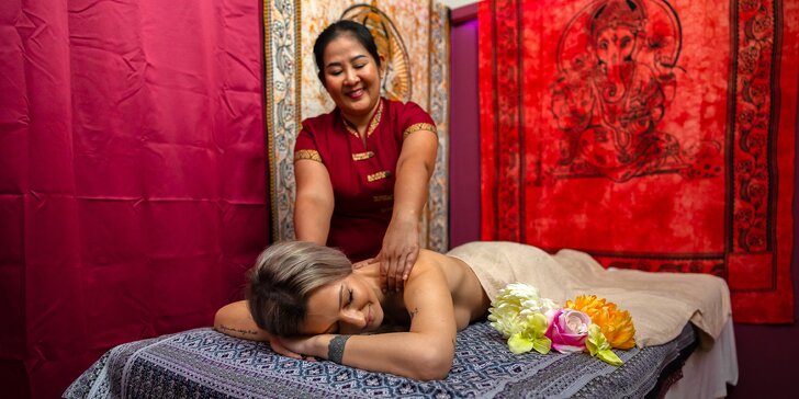 Masáž chrbta a šije, aromaterapeutická alebo tradičná thajská masáž