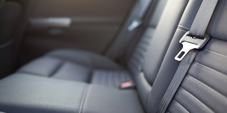 Tepovanie sedadiel a dezinfekcia interiéru vozidla ozónom či renovácia svetlometov