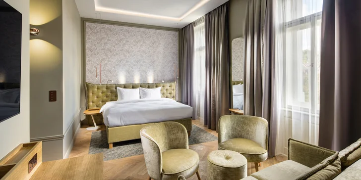 Jarný pobyt v 5* hoteli na Janáčkovom nábreží v centre Prahy s raňajkami