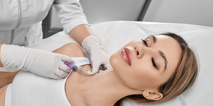 AQUASHINE PTX: Mezoterapia tváre, krku alebo dekoltu vo Vultus clinic