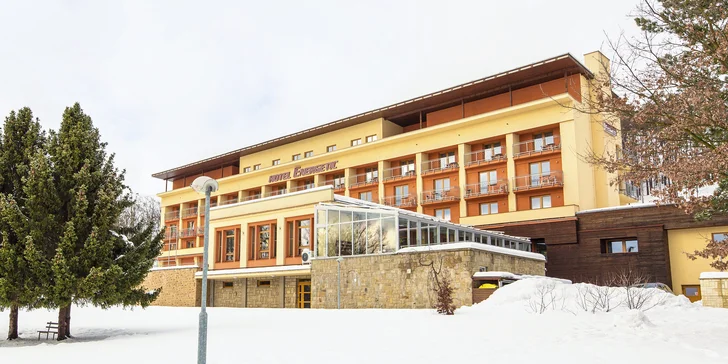 4* pobyt v Rožnove: raňajky alebo polpenzia, neobmedzený wellness a bazén aj procedúry