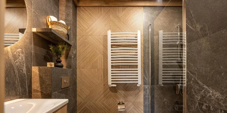 Nový pôvabný hotel v tichom prostredí Zakopaného s výhľadom na Tatry a turistickými chodníkmi hneď za hotelom