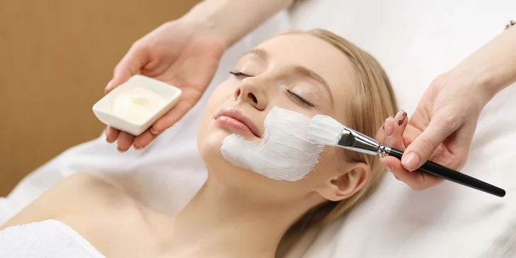 Esteľ by Dr. Žaneta: Lekársky chemický peeling alebo potlačenie pigmentácie mezoterapiou