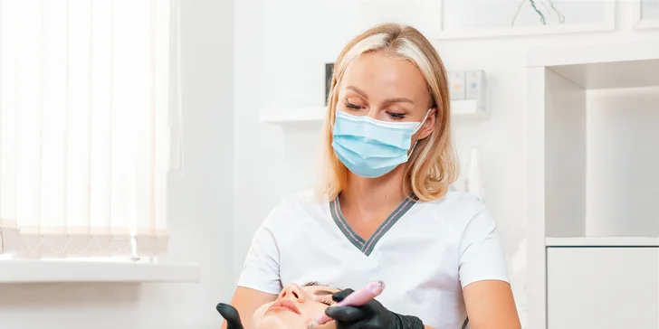 Esteľ by Dr. Žaneta: Lekársky chemický peeling alebo potlačenie pigmentácie mezoterapiou