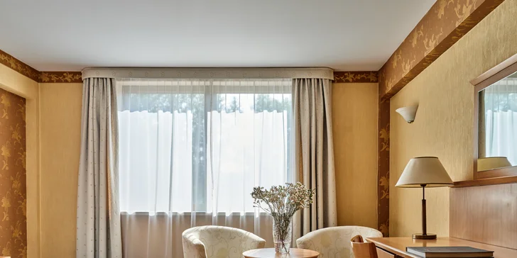 4* pobyt len 20 minút od centra Krakova so stravou, wellness, športovými ihriskami a veľkým parkom