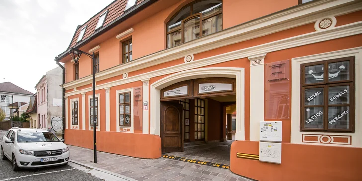 Estetické procedúry v Jolli salóne: BB Glow permanentný make up alebo aplikácia intenzívneho séra pomocou Vital Injectora